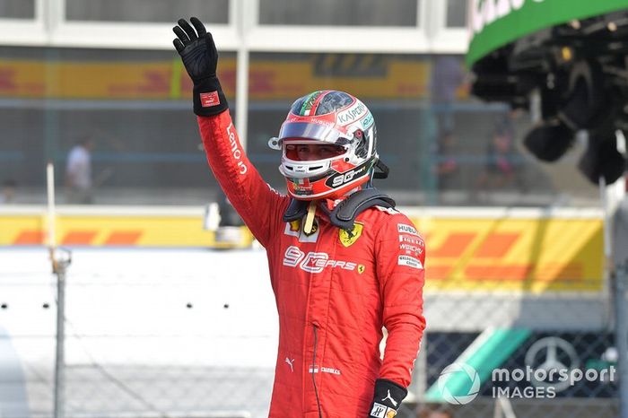 Pole Sitter Charles Leclerc, Ferrari festeggia al Parc Ferme 