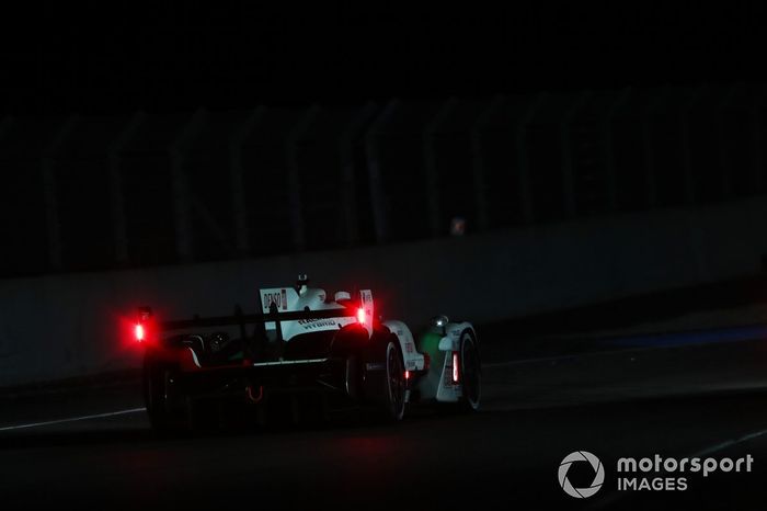 #8 Toyota Gazoo Racing Toyota GR010 - Hybrid Hypercar de Sebastien Buemi, Ryo Hirakawa, Brendon Hartley  