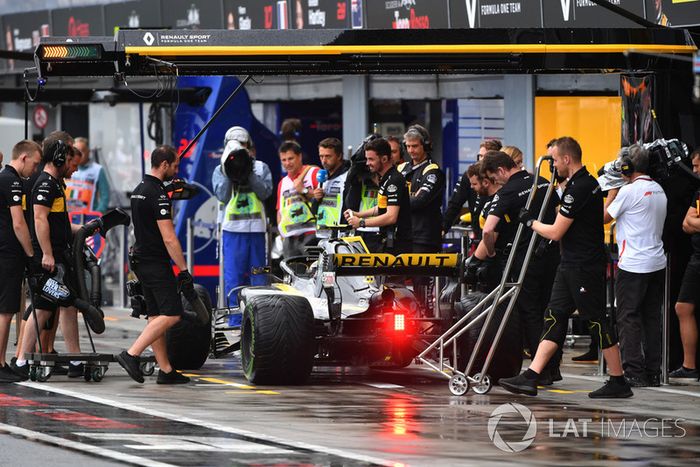 Carlos Sainz Jr., Renault Sport F1 Team RS 18 