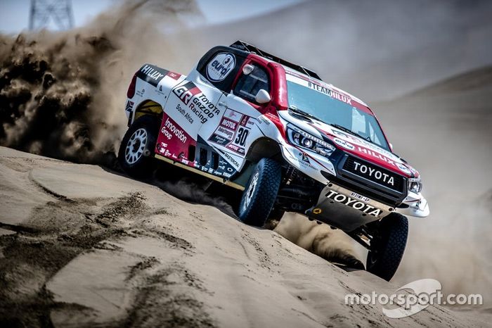 #302 Toyota Gazoo Racing SA: Giniel De Villiers, Dirk Von Zitzewitz