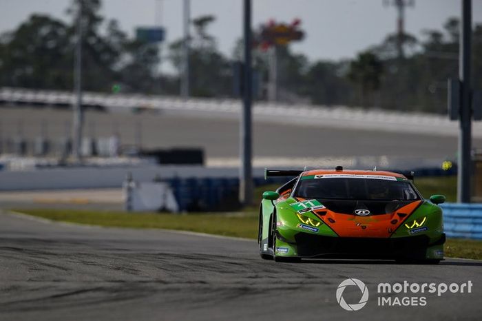 #11 GRT Grasser Racing Team Lamborghini Huracan GT3, GTD: Mirko Bortolotti, Christian Engelhart, Kang Ling