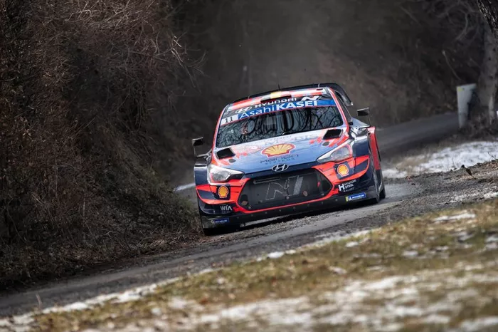 Thierry Neuville, Nicolas Gilsoul, Hyundai Motorsport Hyundai i20 Coupe WRC