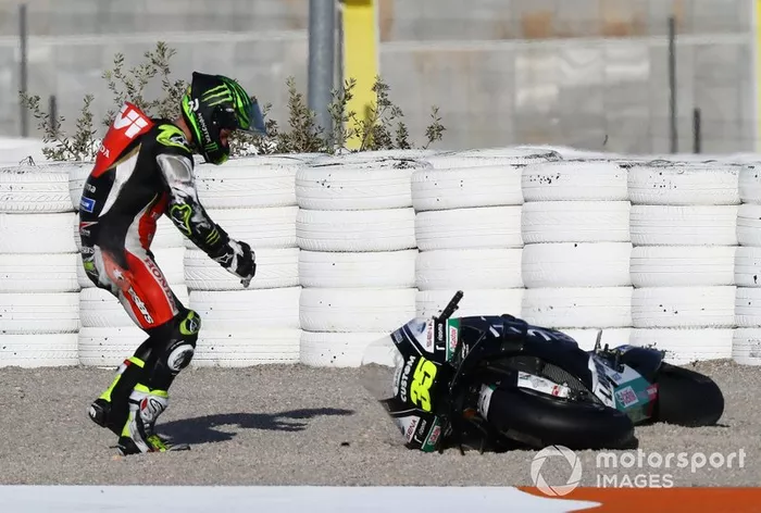 Cal Crutchlow, Team LCR Honda después de la caída