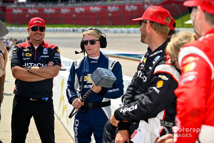 Josef Newgarden, ingeniero del Team Penske Chevrolet