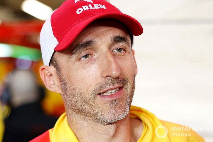 #83 AF Corse Ferrari 499P: Robert Kubica