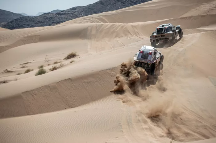 #Team BBR Taurus 305 : Dania Akeel, Stephane Duple