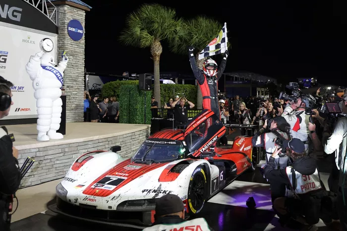 Race winner #7 Porsche Penske Motorsport Porsche 963: Felipe Nasr, Nick Tandy, Laurens Vanthoor