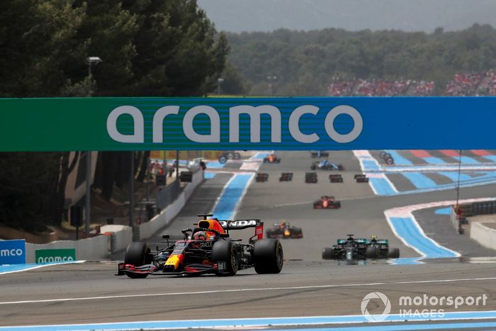 Max Verstappen, Red Bull Racing RB16B, Lewis Hamilton, Mercedes W12