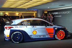 Hayden Paddon, Daniel Sordo, Thierry Neuville, Hyundai Motorsport, dévoilent la Hyundai i20 Coupe WRC 2017