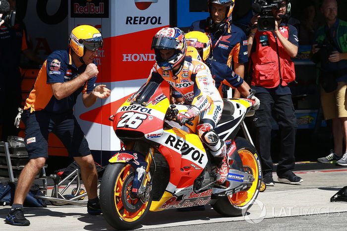 Pedrosa chegou a ocupar a pole provisoriamente e é visto por Márquez como uma ameaça maior na briga pela vitória do que Rossi.