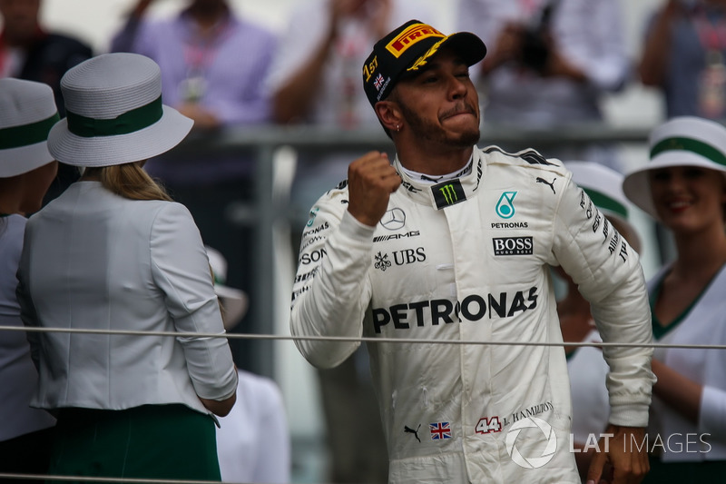 Race winner Lewis Hamilton, Mercedes AMG F1 celebrates on the podium