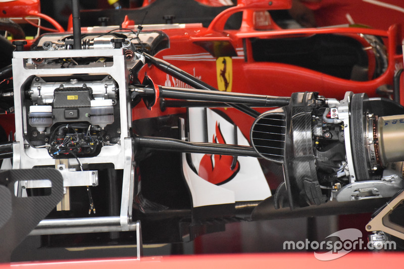 Ferrari SF70H : vue détaillée de la suspension avant et du châssis
