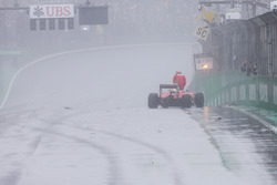 Авария: Кими Райкконен, Ferrari SF16-H