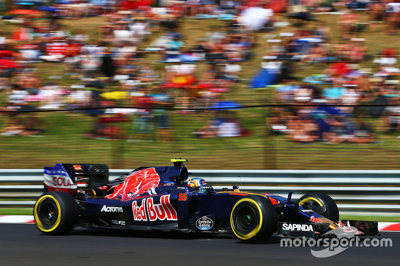 Carlos Sainz Jr, Scuderia Toro Rosso STR11