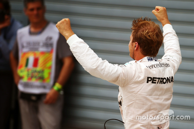 Race winner Nico Rosberg, Mercedes AMG F1 celebrates in parc ferme