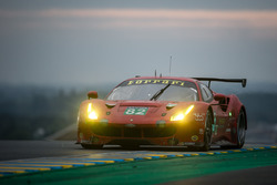 #82 Risi Competizione Ferrari 488 GTE: Джанкарло Фізікелла, Тоні Віландер, Маттео Малукеллі