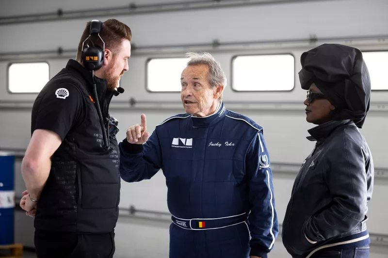 Jacky Ickx, Genesis Magma Racing, Khadja Nin