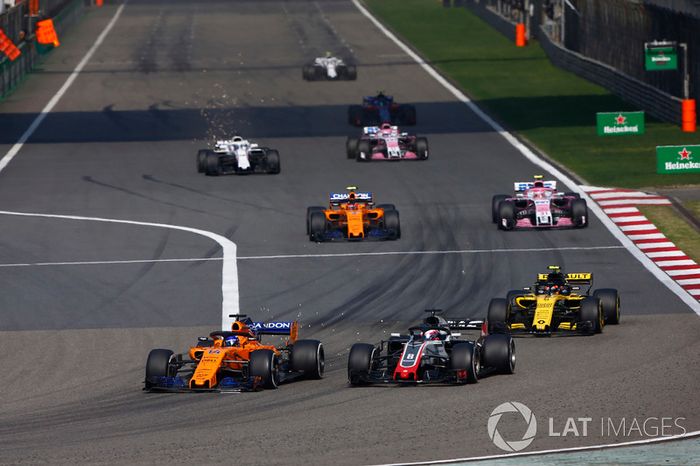Fernando Alonso, McLaren MCL33 Renault, Romain Grosjean, Haas F1 Team VF-18 Ferrari, Carlos Sainz Jr., Renault Sport F1 Team R.S. 18, Stoffel Vandoorne, McLaren MCL33 Renault, Esteban Ocon, Force India VJM11 Mercedes
