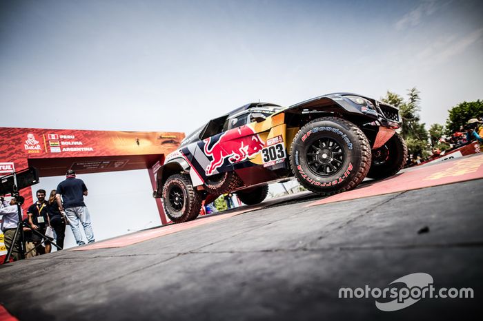 #303 Peugeot Sport Peugeot 3008 DKR: Carlos Sainz, Lucas Cruz