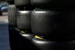 Des pneus Pirelli