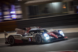 #5 Toyota Racing Toyota TS050 Hybrid: Себастьян Буемі, Казукі Накадзіма, Ентоні Девідсон