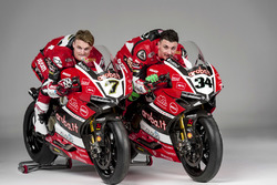 Davide Giuliano, Team Aruba.it e Chaz Davies, Team Aruba.it