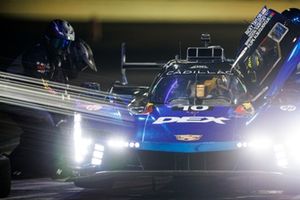 #10 Cadillac Wayne Taylor Racing Cadillac V- Series.R: Ricky Taylor, Filipe Albuquerque, Will Stevens, Brendon Hartley