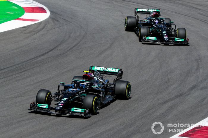 Valtteri Bottas, Mercedes W12, Lewis Hamilton, Mercedes W12