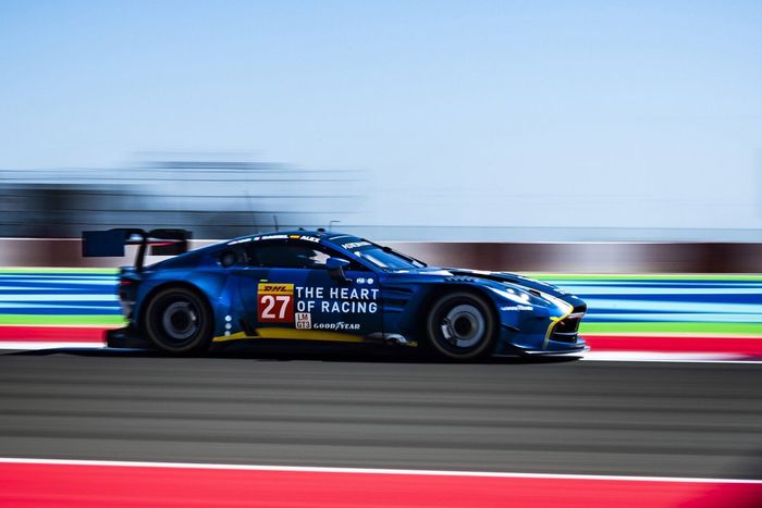 #27 Heart Of Racing Team Aston Martin Vantage AMR LMGT3: Ian James, Daniel Mancinelli, Alex Riberas