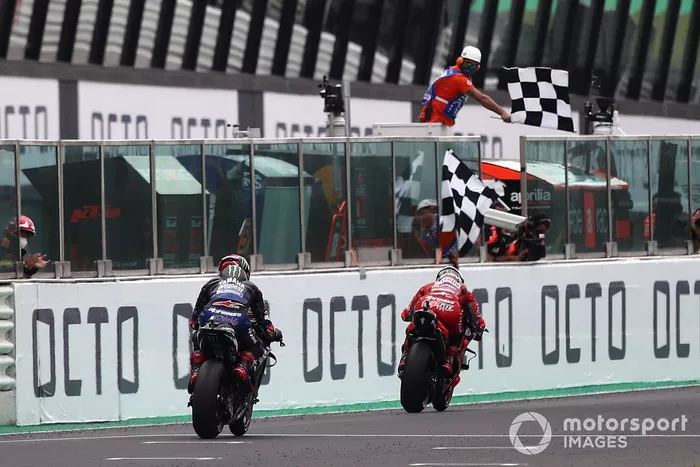 Francesco Bagnaia, Ducati Team, Fabio Quartararo, Yamaha Factory Racing