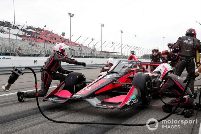 Alex Palou,  Dale Coyne Racing with Team Goh Honda, pit stop