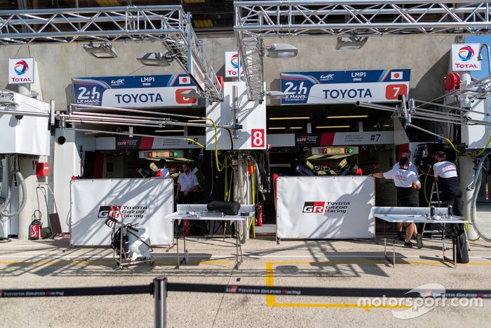#8 Toyota Gazoo Racing - Toyota TS050 - Hybrid: Sébastien Buemi, Kazuki Nakajima, Brendon Hartley, #7 Toyota Gazoo Racing - Toyota TS050 - Hybrid: Mike Conway, Kamui Kobayashi, Jose Maria Lopez  