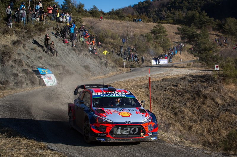 Тьєррі Ньовілль, Ніколя Жільсуль, Hyundai Motorsport Hyundai i20 Coupe WRC