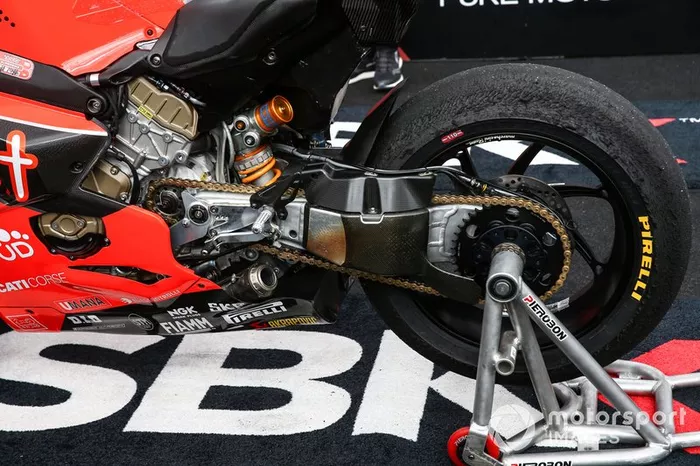 Eugene Laverty, Team Go Eleven bike