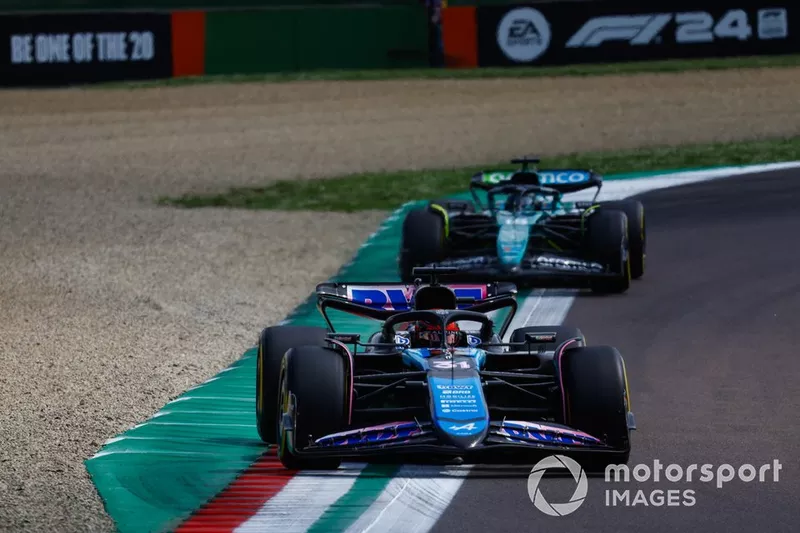 Esteban Ocon, Alpine A524, Lance Stroll, Aston Martin AMR24