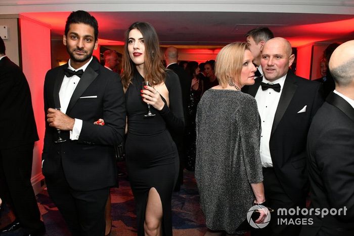 Invitados en el lobby