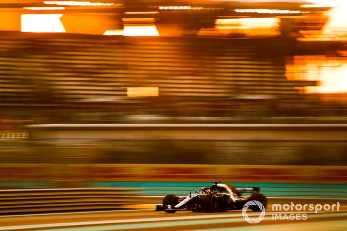 Lewis Hamilton, Mercedes AMG F1 W09 EQ Power+