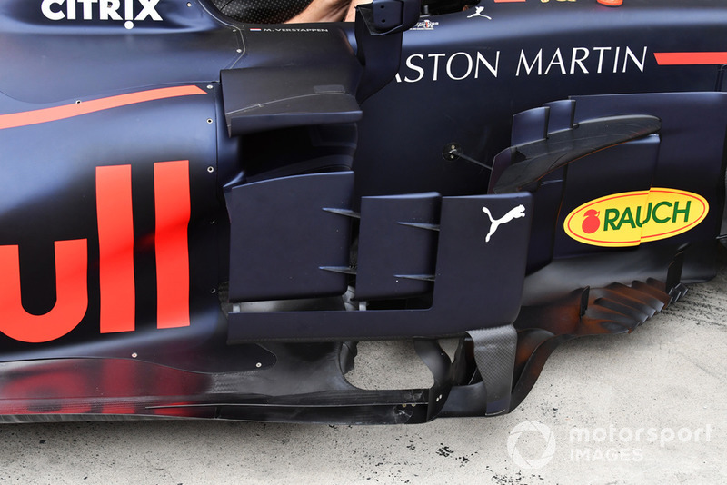 Red Bull Racing RB14, bargeboard, részlet