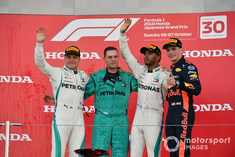 Lewis Hamilton újabb győzelme, ezúttal Szuzukában