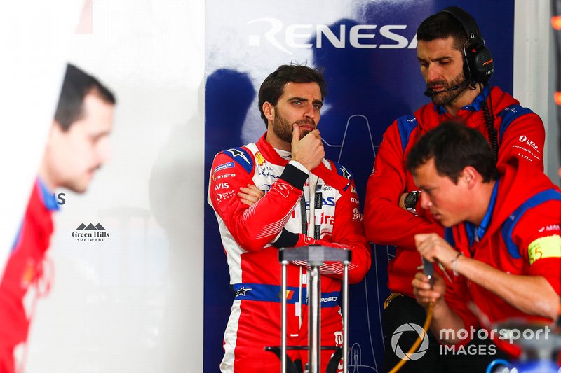 Jérôme d'Ambrosio, Mahindra Racing in the garage