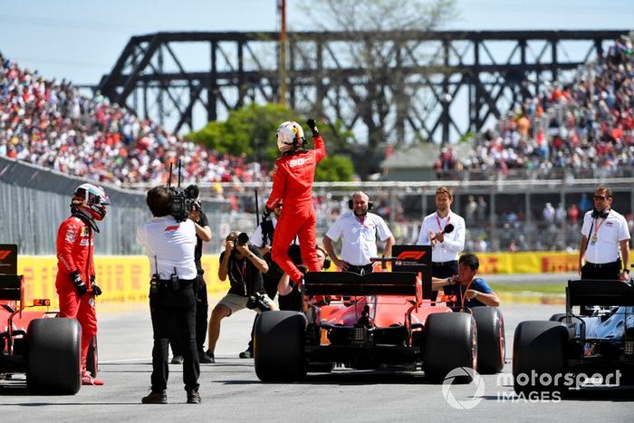 Ganador de la pole Sebastian Vettel, Ferrari celebra en Parc Ferme 