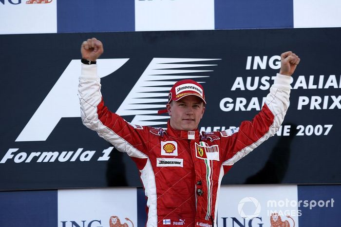 Podio: ganador de la carrera Kimi Raikkonen, Ferrari