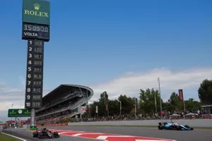 Robert Kubica, Williams FW42, Kevin Magnussen, Haas F1 Team VF-19