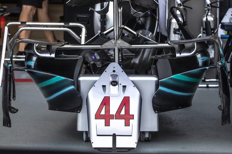 Mercedes AMG F1 W09 neus detail