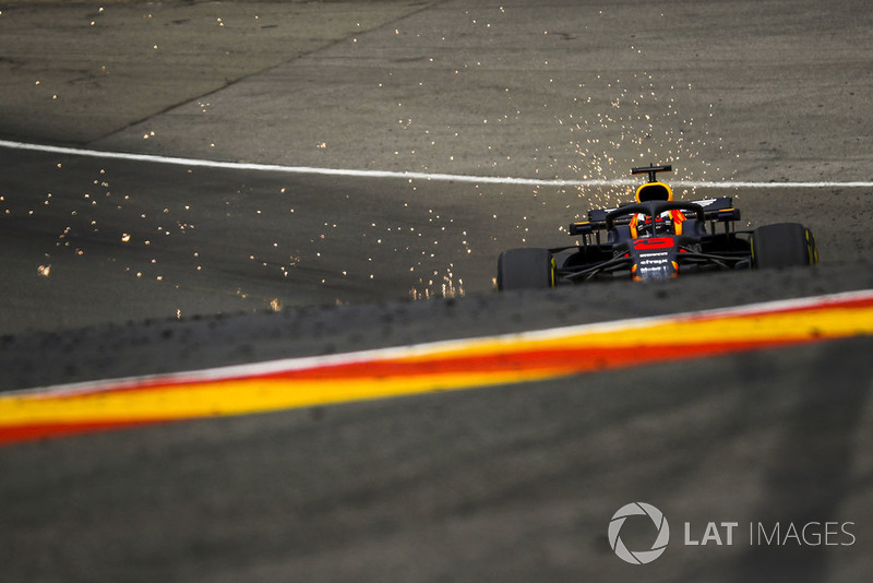 8: Даніель Ріккардо, Red Bull Racing RB14, 2'02.939