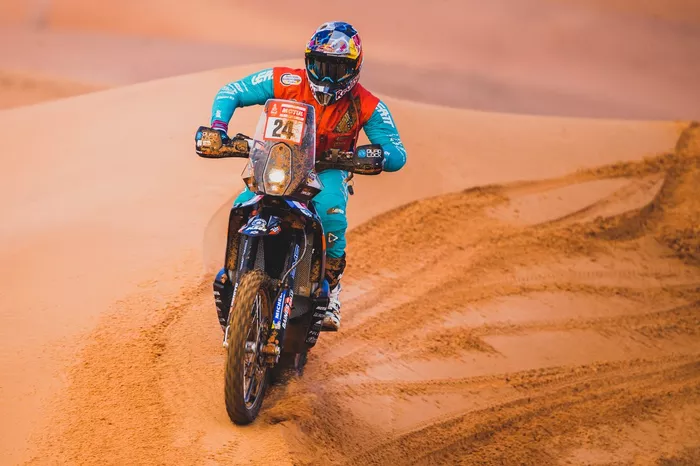 #24 Team Baines Rally KTM: Camille Chapeliere