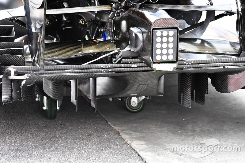 Renault RS17: Diffusor