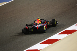 Max Verstappen, Red Bull Racing RB14 Tag Heuer, victime d'une crevaison