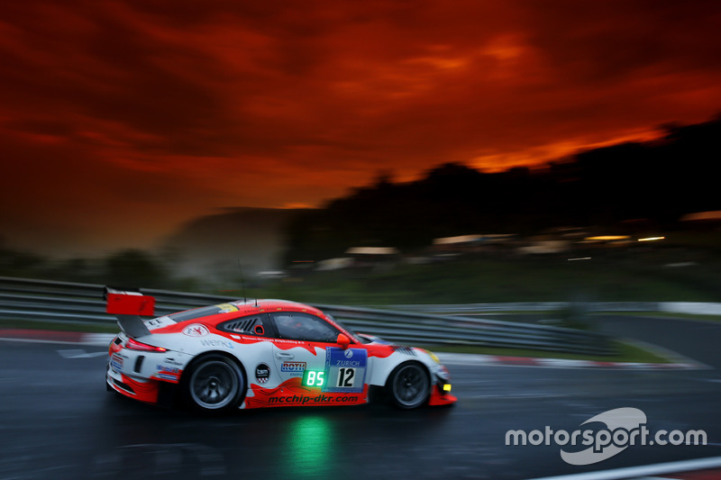 #12 Manthey Racing, Porsche 911 GT3 R: Otto Klohs, Dieter Schmidtmann, Jens Richter, Robert Renauer