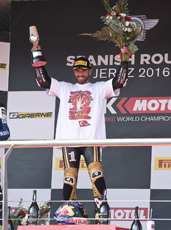 Race winner Kenan Sofuoglu, Puccetti Racing